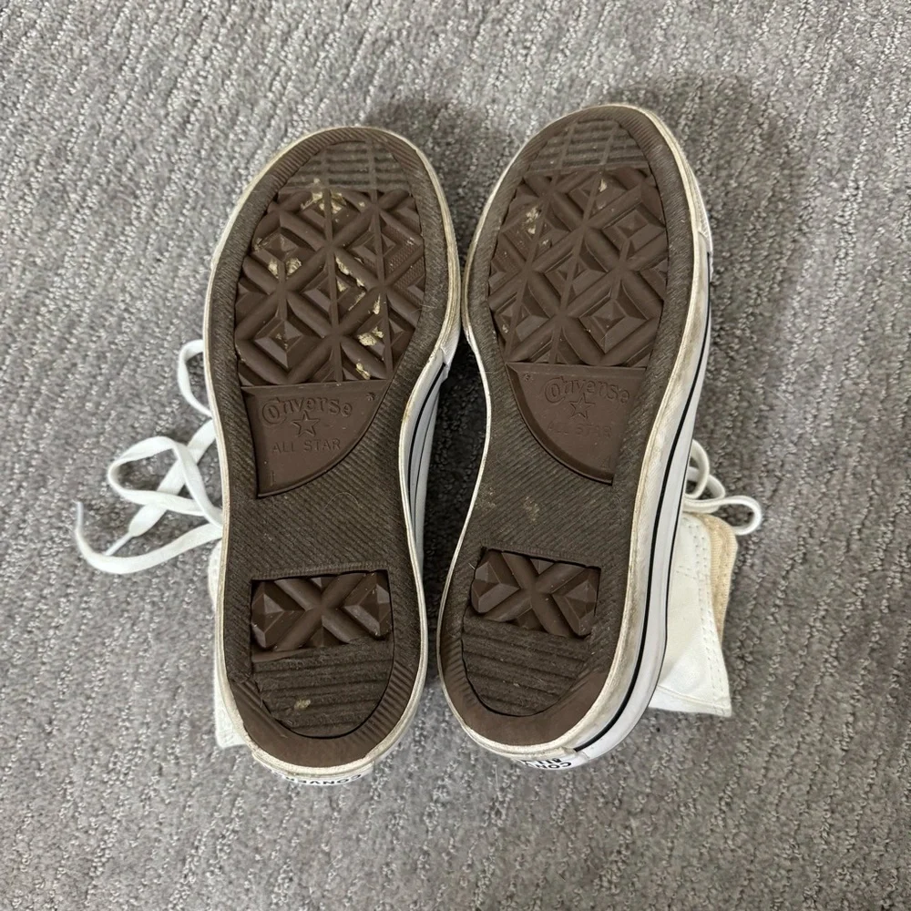 Converse Chuck Taylor All Star Lift High Top Sneakers, Size 6 - Picture 10 of 10